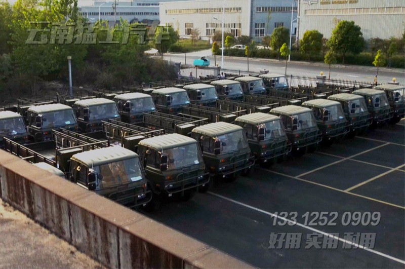 東風卡車出口,EQ2102G,東風六驅(qū)卡車,越野卡車,東風經(jīng)典車型,3.5噸貨車