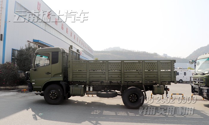 東風運兵車,4*2東風卡車,東風天錦6噸卡車,東風天錦運輸車,EQ1120GA,軍用越野卡車