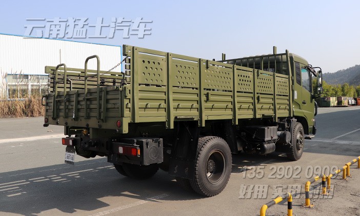 東風運兵車,4*2東風卡車,東風天錦6噸卡車,東風天錦運輸車,EQ1120GA,軍用越野卡車