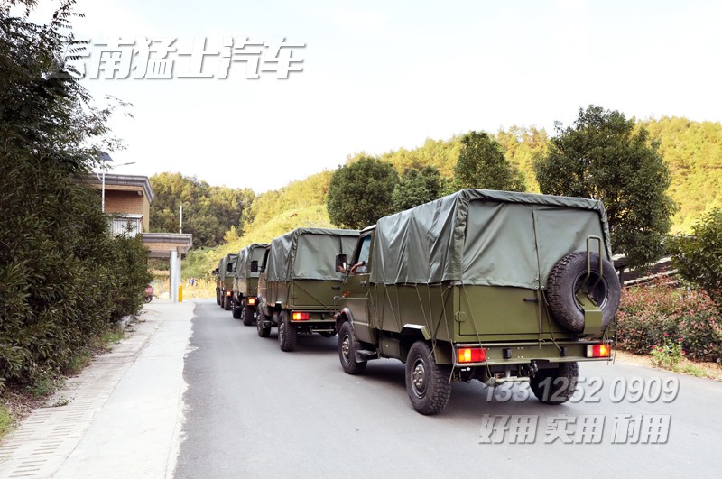 四驅卡車,專用車定制,四驅越野載貨車,卡車出口,依維柯小型卡車,改裝廠家