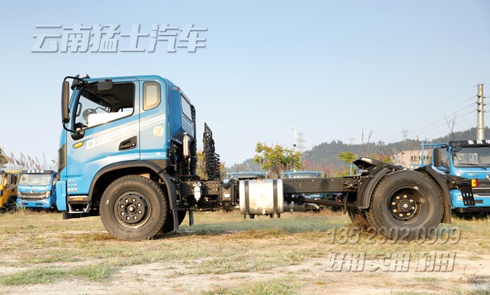 東風(fēng)牽引頭教練車,平頭教練車,牽引半掛車駕照,A2駕照考試車,4*2考場拖頭