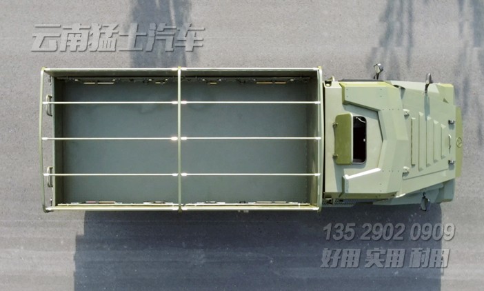 六驅(qū)裝甲車,越野運兵車,防護(hù)型裝甲車,防彈越野車,長頭運兵車,國際維和車,部隊訓(xùn)練指揮車,越野專用車,定制化出口車改裝