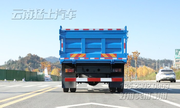 輕型自卸卡車,長(zhǎng)頭自卸,3.5噸自卸汽車,出口自卸貨車,東風(fēng)商用汽車,4x2自卸汽車