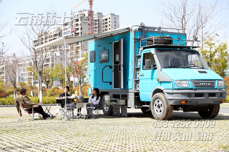 四驅(qū)依維柯房車,房車內(nèi)飾,房車布局,房車功能,房車設(shè)計(jì)廠家