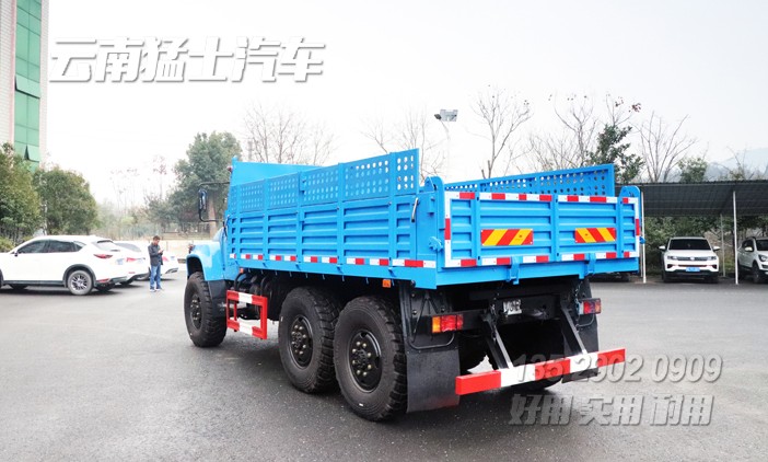 EQ2100自卸汽車,5噸尖頭自卸車,東風藍自卸車,出口車專供,六驅(qū)自卸車,6*6公路運輸車