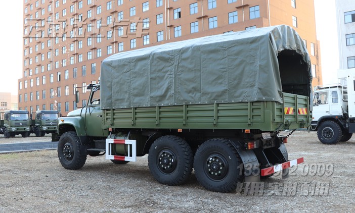 8噸自卸車,6乘6自卸車,尖頭自卸車,全驅(qū)越野自卸,自卸卡車出口,全驅(qū)貨車配置