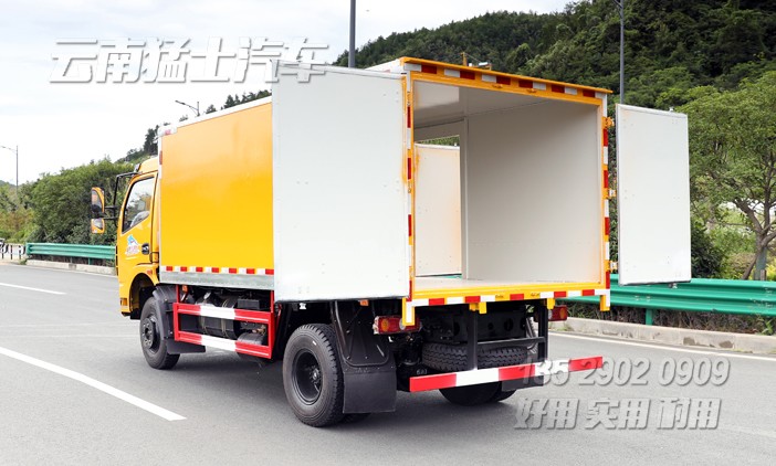 5噸廂式車,東風輕卡,集裝箱貨車,4*2小型廂式運輸車